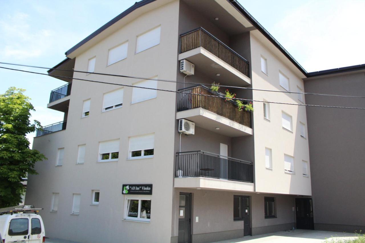 Vip Apartment Visoko Exteriör bild